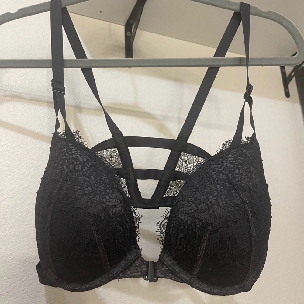 Victoria’s Secret Strappy Back Front Close Push Up Bra